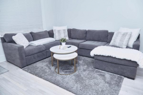 Newly Remodeled Home near Lucas Oil Stadium